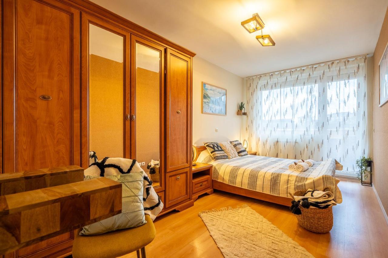 Premium Comfy 2Bdr Apt - Free Parking - Fast Wi-Fi Sofia Luaran gambar