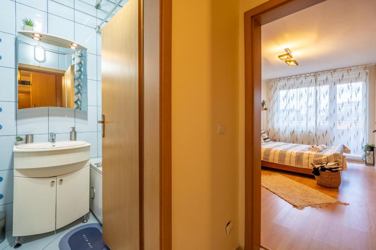 Premium Comfy 2Bdr Apt - Free Parking - Fast Wi-Fi Sofia Luaran gambar
