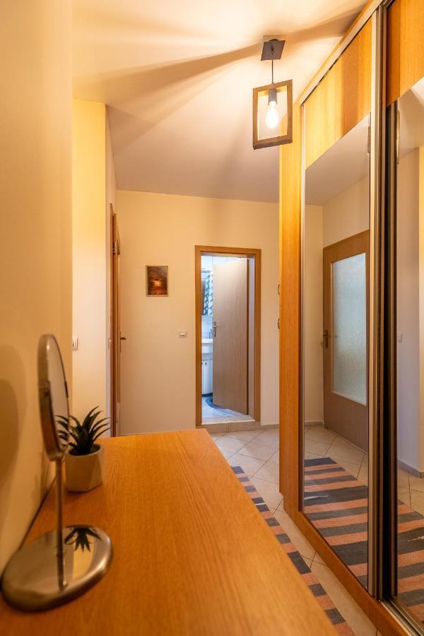 Premium Comfy 2Bdr Apt - Free Parking - Fast Wi-Fi Sofia Luaran gambar